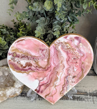 fluid pink heart with gold white fire glass